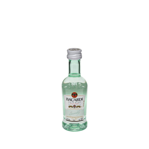 BACARDI WHITE  0.7L